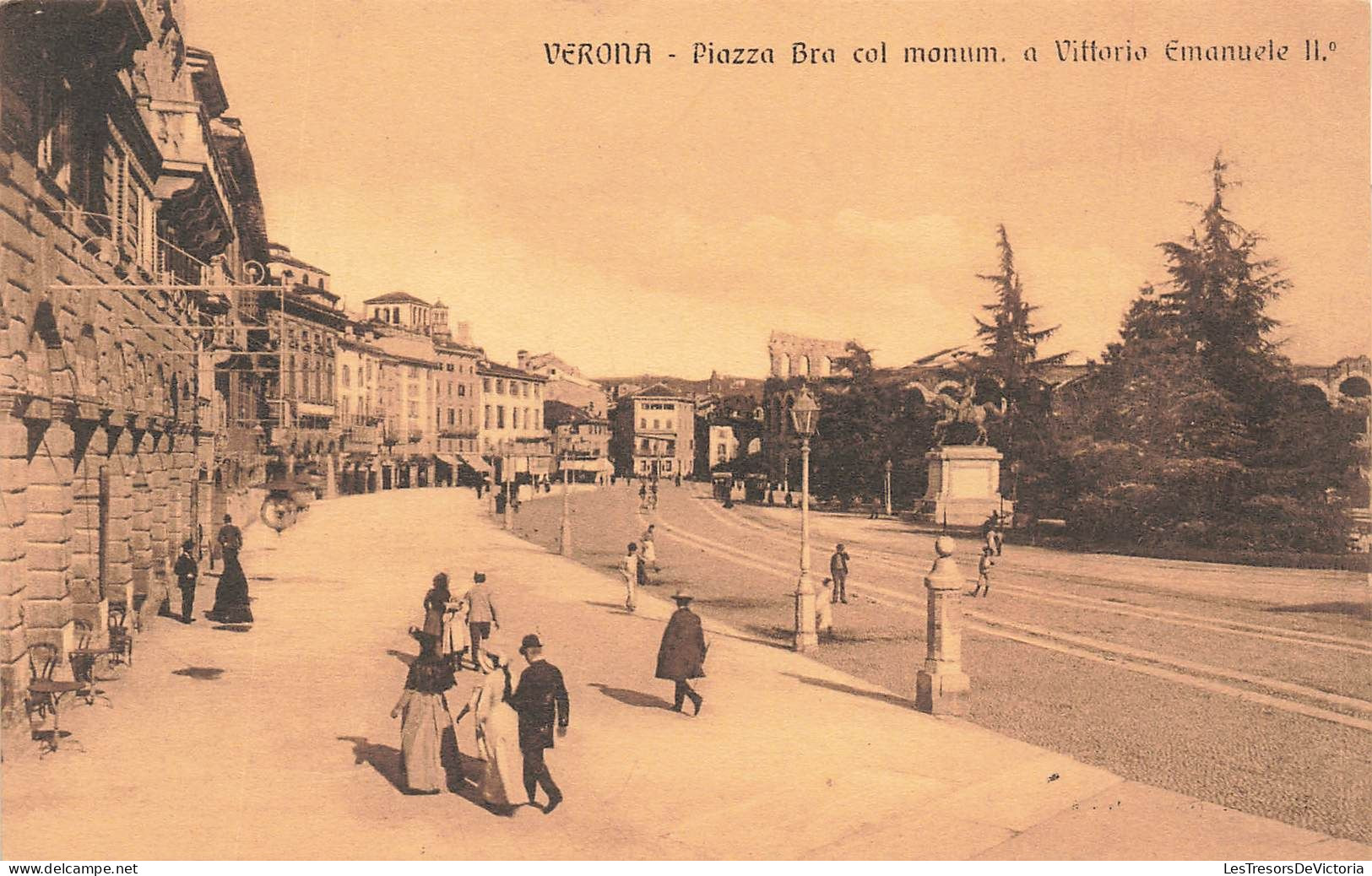 ITALIE - Verona - Piazza Bra Col Monum. A Vittorio Emanuele Ll - Animé - Carte Postale Ancienne - Verona