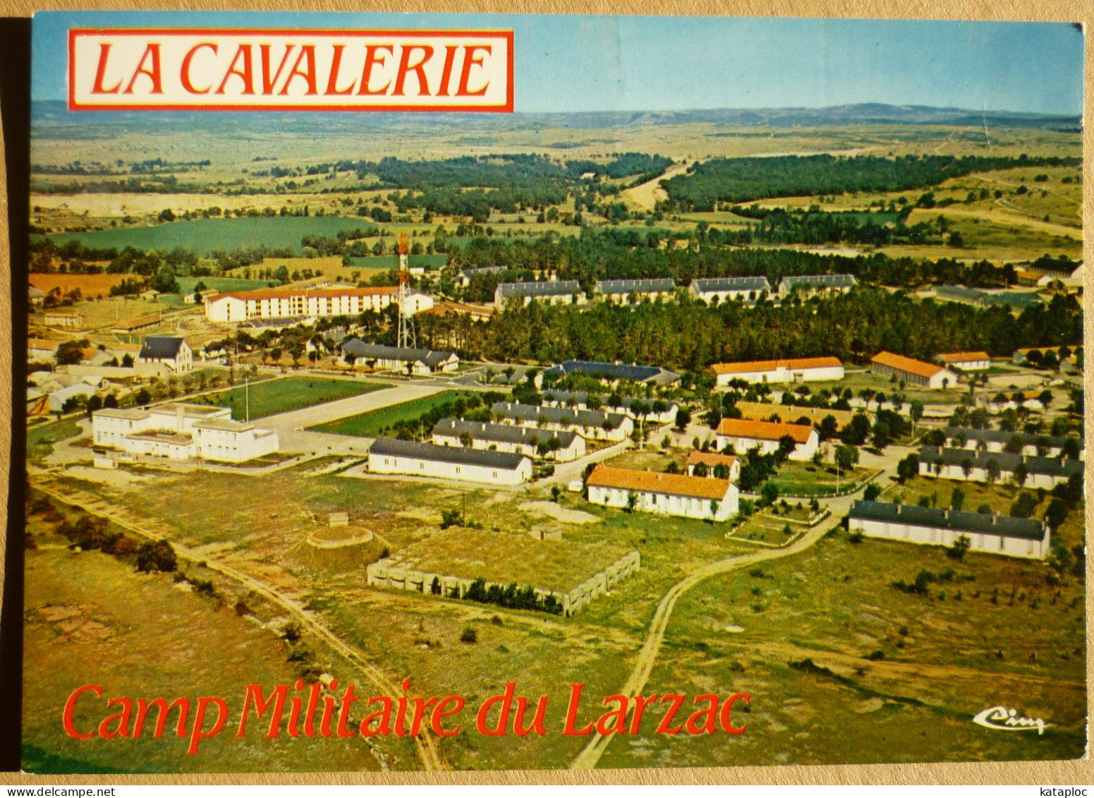 CARTE LA CAVALERIE - 12 - LE CAMP MILITAIRE DU LARZAC - SCANS RECTO VERSO - La Cavalerie