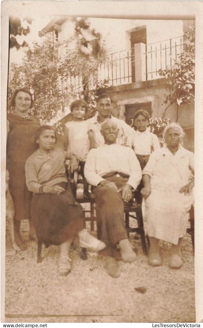 CARTE PHOTO - La Grande Famille - Carte Postale Ancienne - Photographs