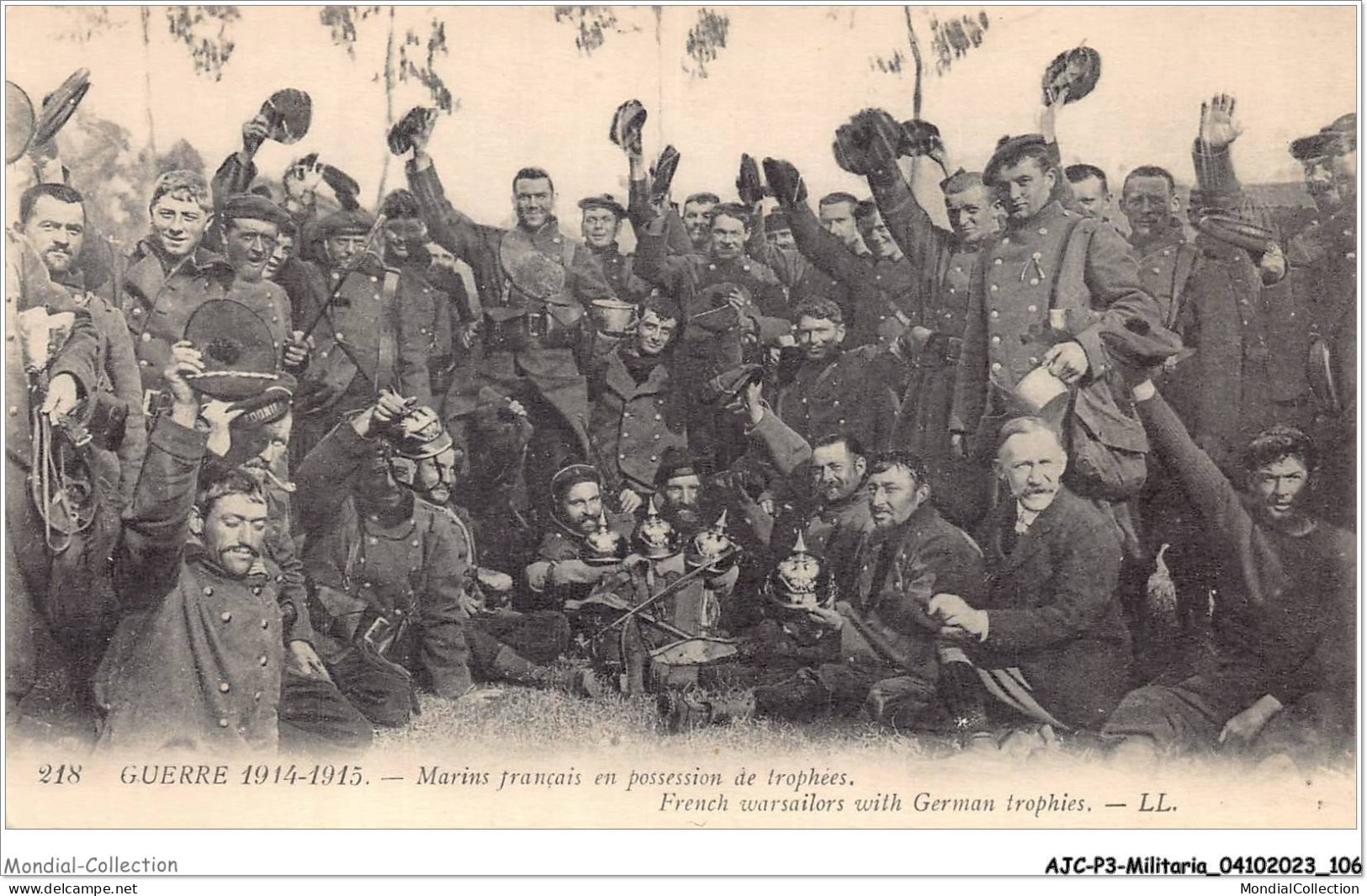 AJCP3-0263- MILITARIA - GUERRE 1914-1915 - MARINS FRANCAIS EN POSSESSION DE TROPHEES - Guerra 1939-45