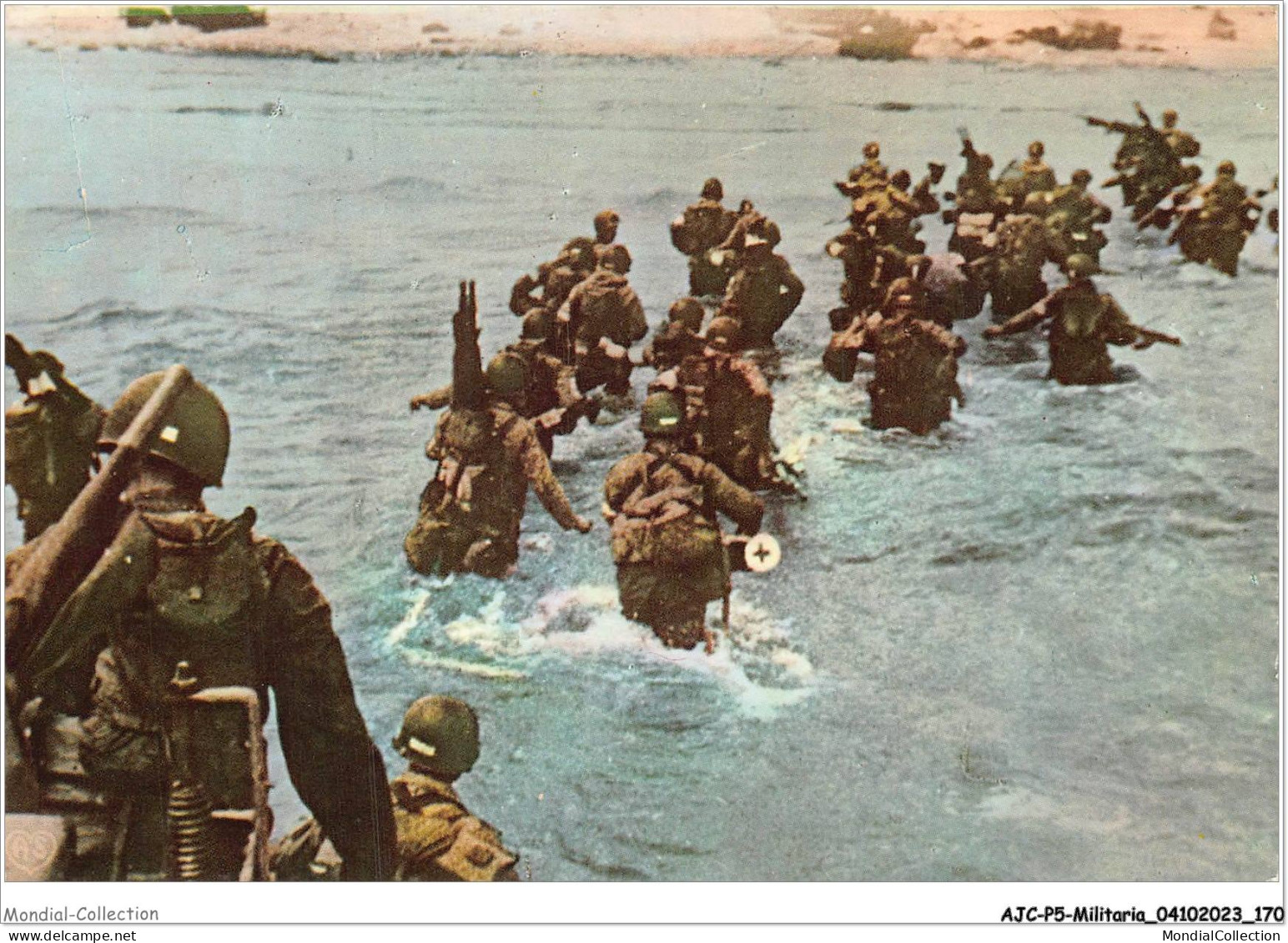 AJCP5-0505- MILITARIA - DEBARQUEMENT EN NORMANDIE - DES TROUPES DEBARQUENET SUR LA COTE NORMANDE - Guerres - Autres