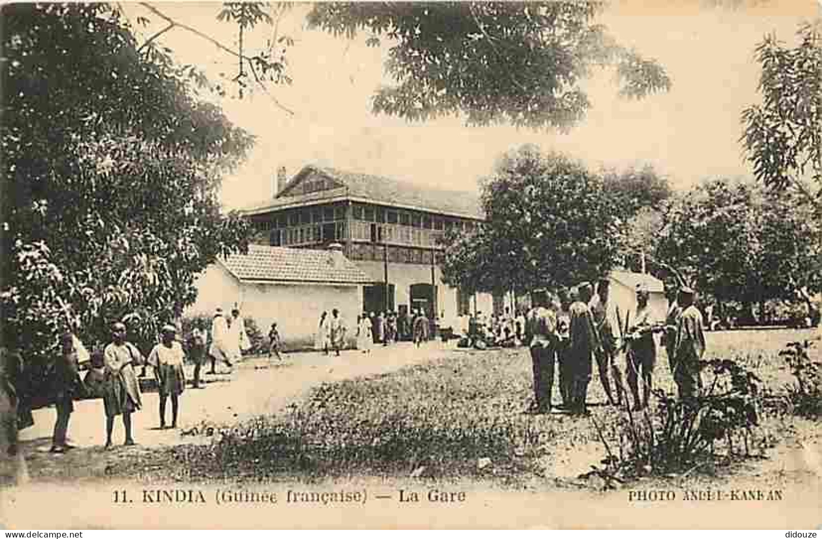 Guinée Française - Kindia - La Gare - Animée - CPA - Voir Scans Recto-Verso - Guinea