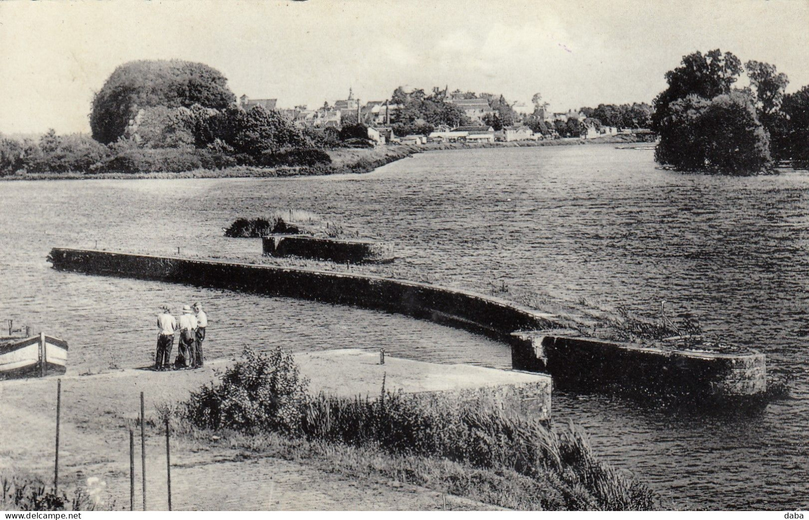 Decize.  Vue Générale Et La Loire - Decize