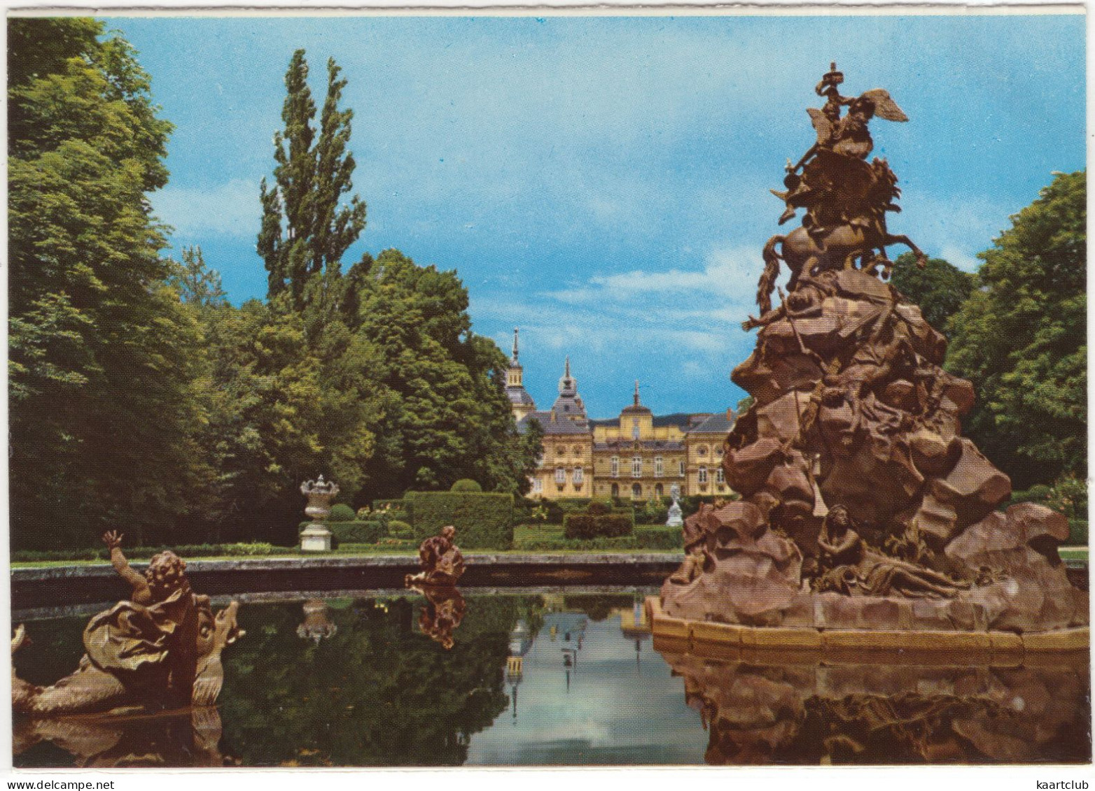 La Granja De San Ildefonso (Segovia) - Fuente De La Fama Y Palacio - (Espana/Spain) - Segovia