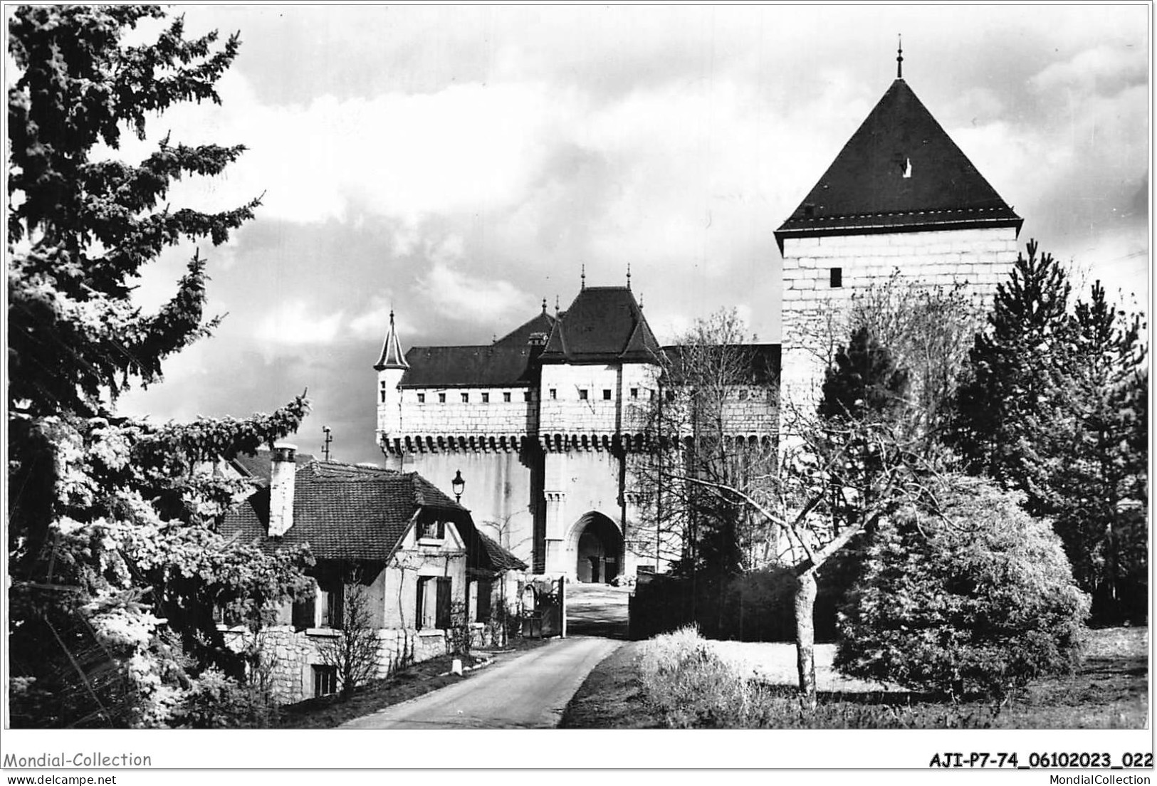 AJIP7-74-0684 - LE VIEIL ANNECY - Le Château Des Ducs De Nemours - Annecy-le-Vieux