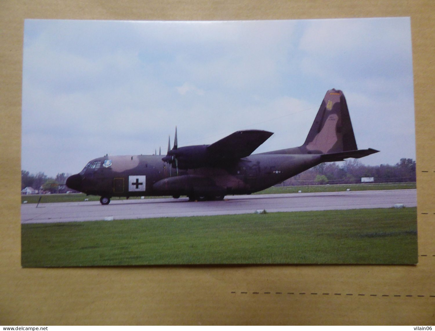 LOCKHEED C-130 HERCULE     USAF CROIX ROUGE - 1946-....: Era Moderna