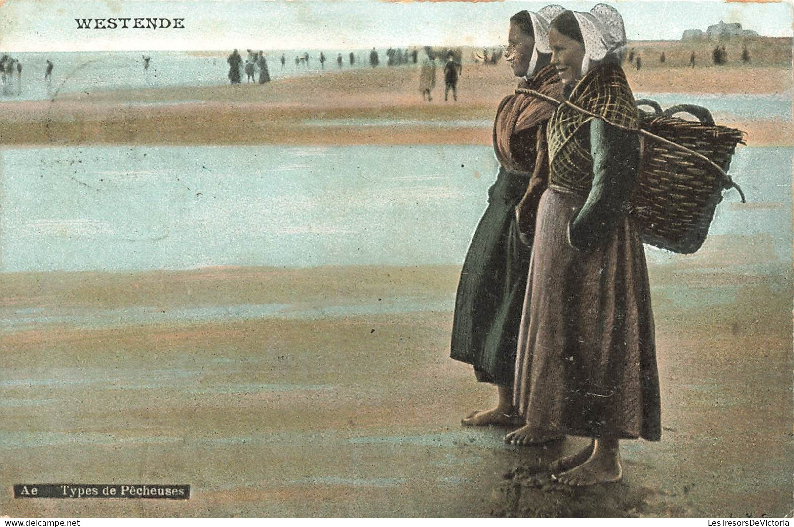 FOLKLORE - Costumes - Westende - Types De Pêcheuses - Femmes - Carte Postale Ancienne - Costumes