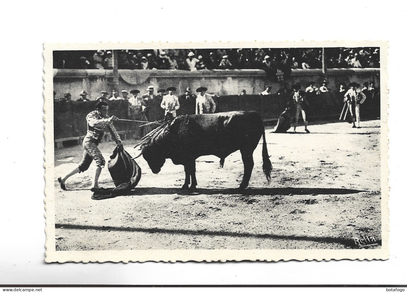 CPA CORRIDA,,NIMES, COURSE DE TOROS, LA MISE A MORT - Corridas