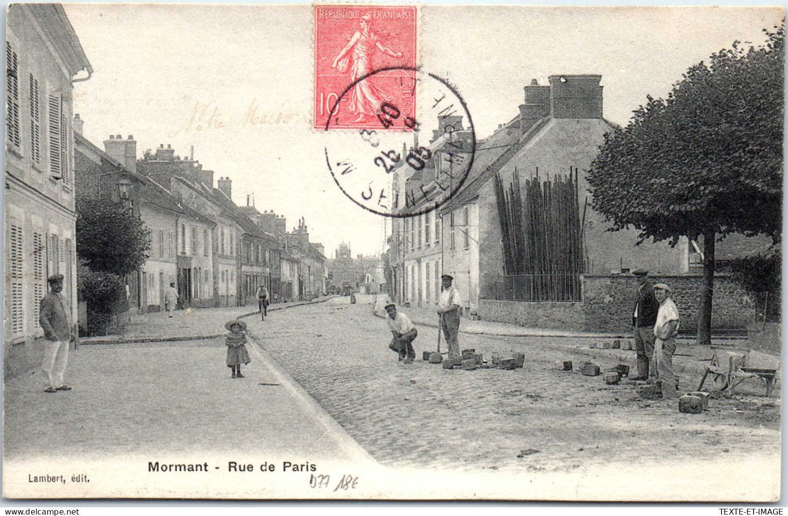 77 MORMANT - Vue De La Rue De Paris  - Mormant