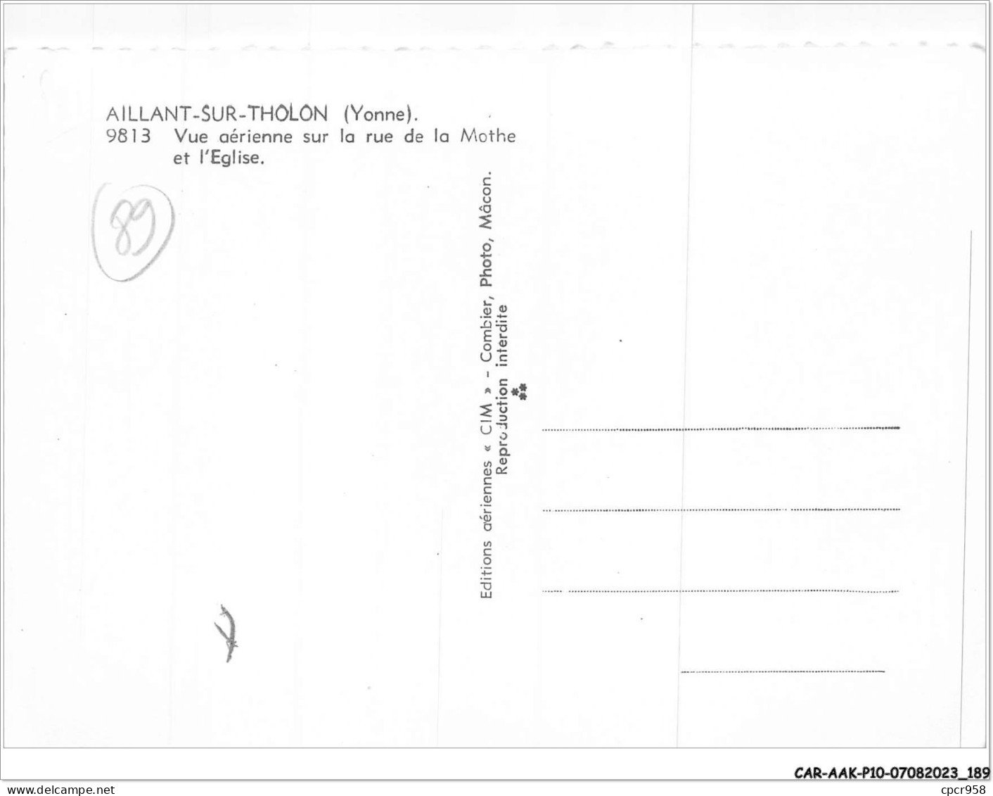 CAR-AAKP10-89-1074 - AILLANT-SUR-THOLON - Vue Aérienne Sur La Rue De La Mothe Et L'église - Aillant Sur Tholon