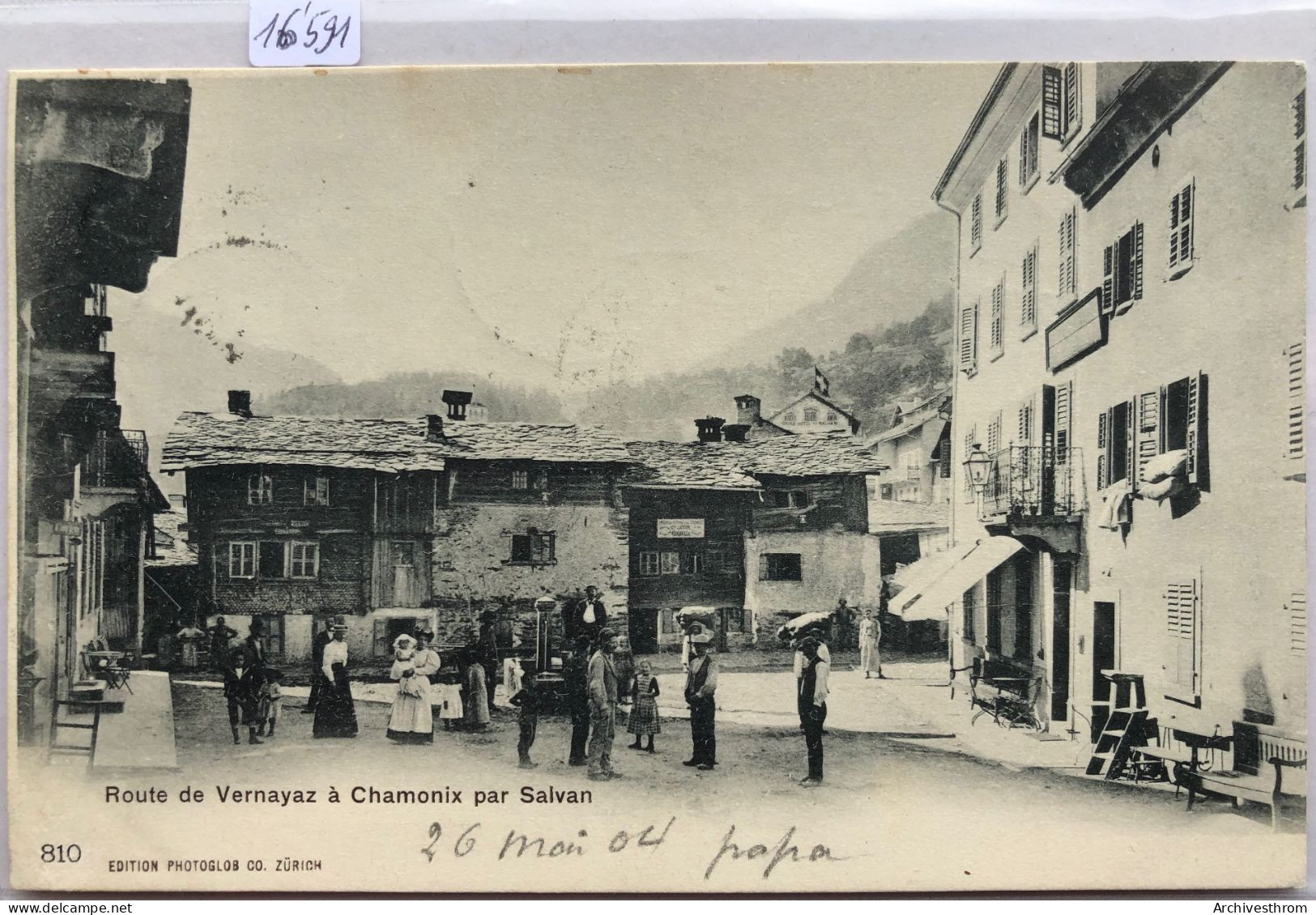 Salvan (Valais - Wallis) Route De Vernayaz à Chamonix : Du Beau Monde Sur La Place (16'591) - Salvan