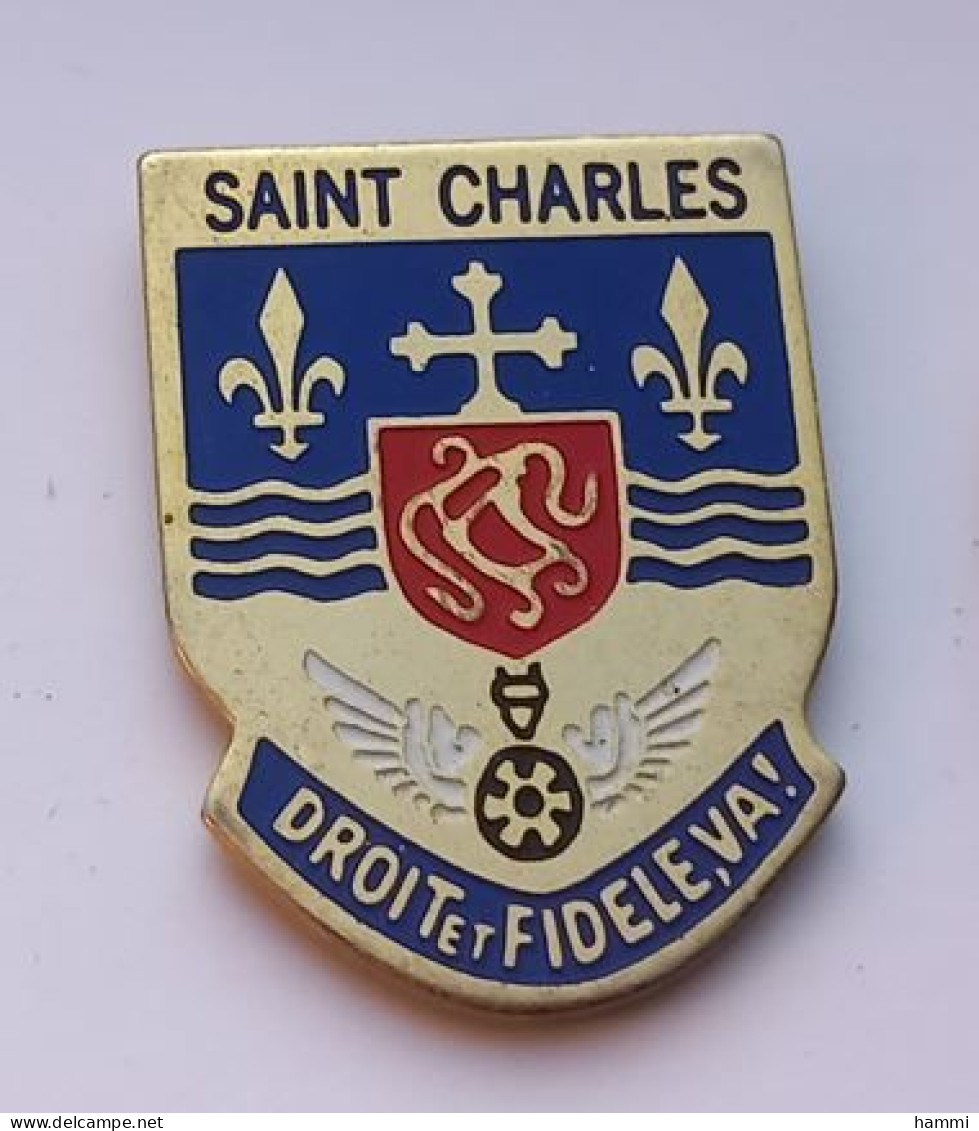 PO223 Pin's Armée Militaire école Catholique Religion Saint Charles Droit Et Fidèle Va D'Athis-Mons Lys Achat Immédiat - Army