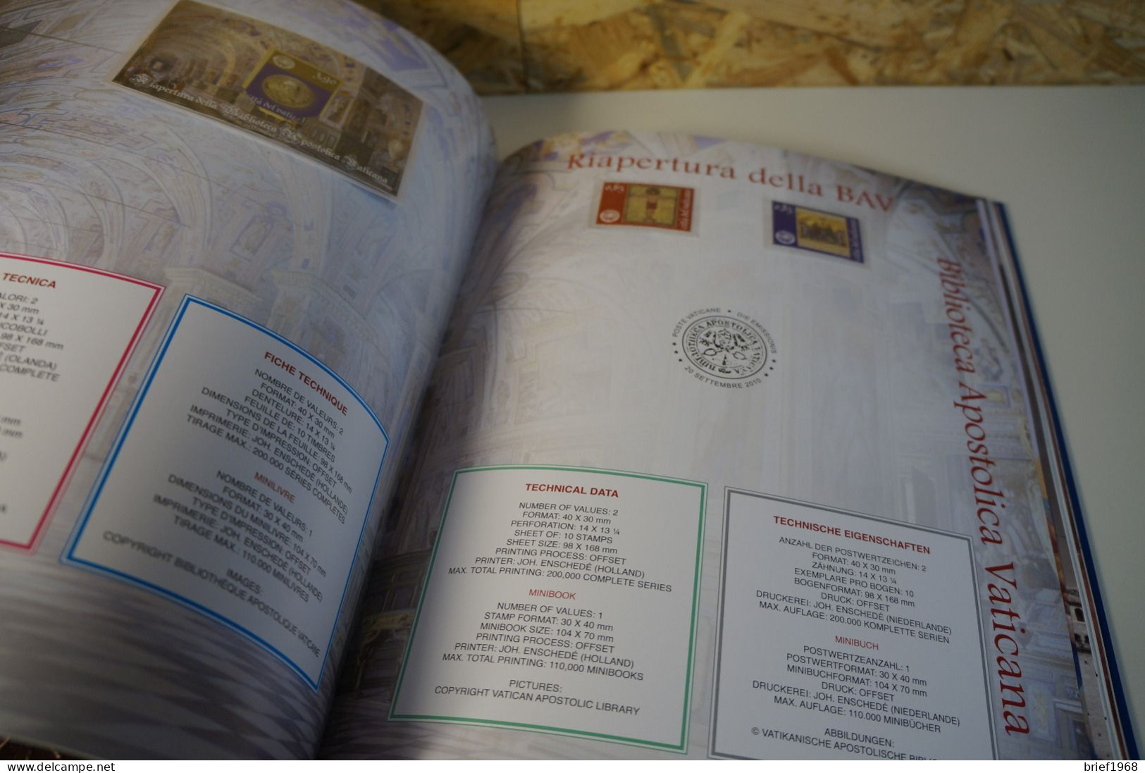 Vatikan Jahrbuch 2010 Postfrisch (27510) - Full Years