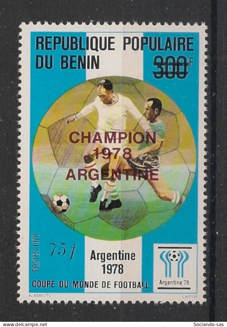 BENIN - 1985 - N°Mi. A384 - Football 75F / 300F - Neuf Luxe ** / MNH / Postfrisch - Benin – Dahomey (1960-...)