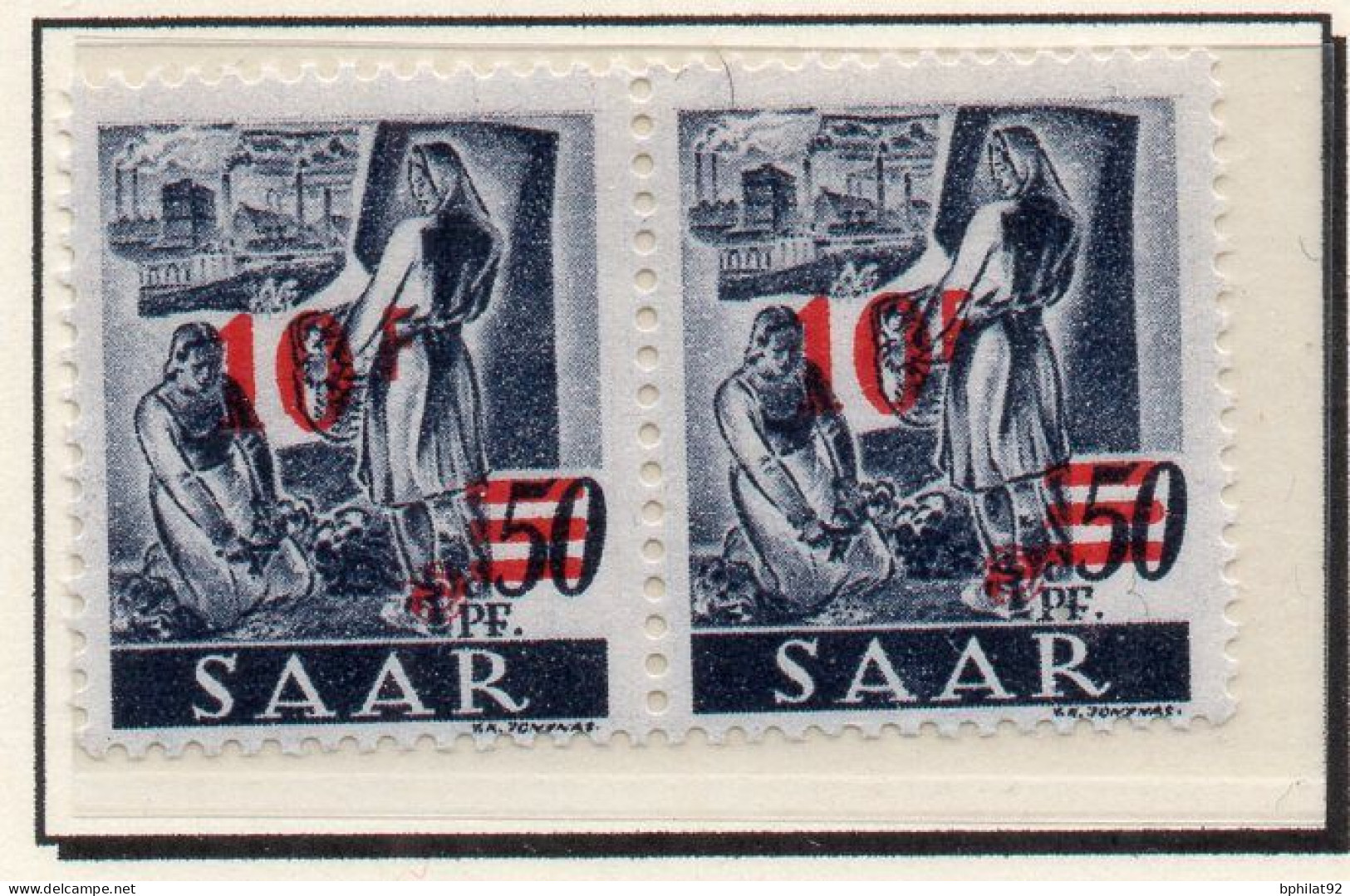 !!! SARRE, PAIRE SURCHARGEE AVEC VARIETE 10 ET F ELOIGNES TENANT A NORMAL NEUVE ** - Unused Stamps