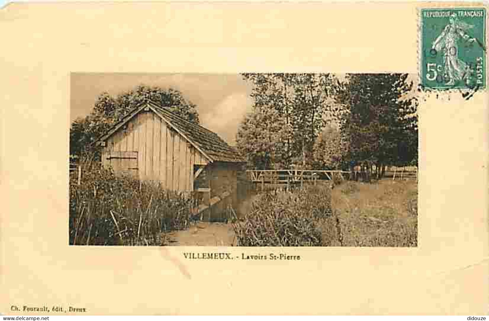 28 - Villemeux - Lavoirs Saint-Pierre - Etat écornée - CPA - Voir Scans Recto-Verso - Villemeux-sur-Eure