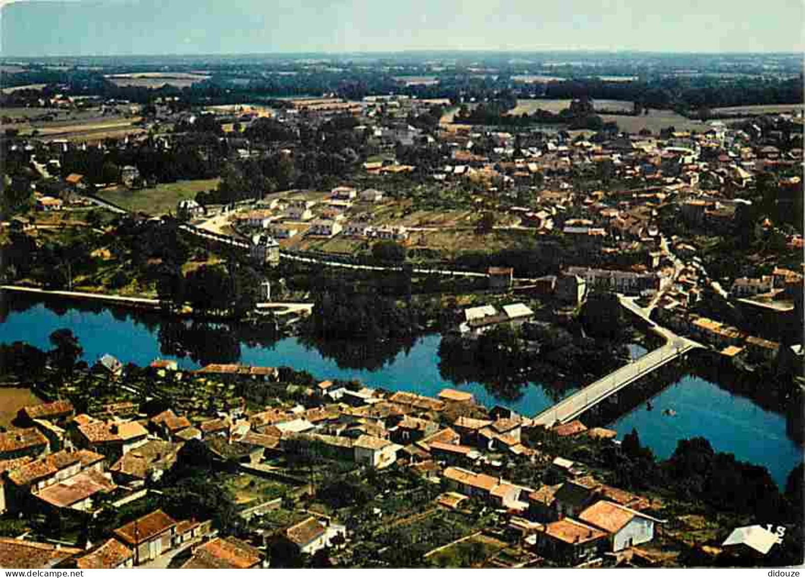 86 - L'Isle-Jourdain - Vue Générale Aérienne - CPM - Voir Scans Recto-Verso - L'Isle Jourdain