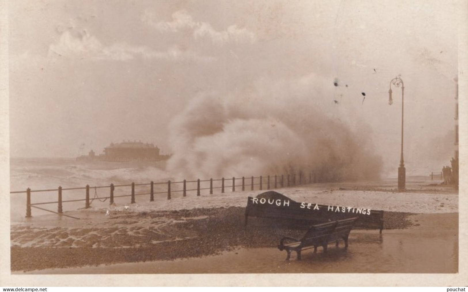 E2- HASTINGS - ROUGH SEA -  1911 - ( 2 SCANS ) - Hastings