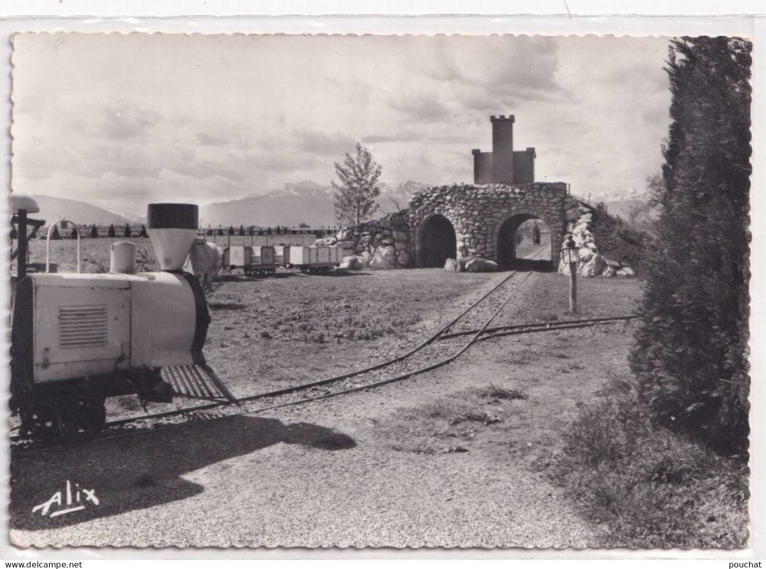 E18-65) LANNEMEZAN - HOPITAL PSYCHIATRIQUE - " LE  PETIT TRAIN  " - ( 2 SCANS ) - Lannemezan