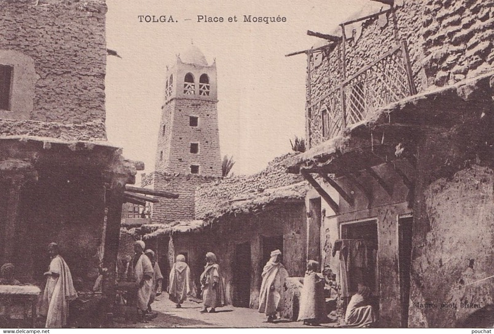 E17- TOLGA -  BISKRA - PLACE ET MOSQUEE - ANIMEE - ( 2 SCANS ) - Biskra