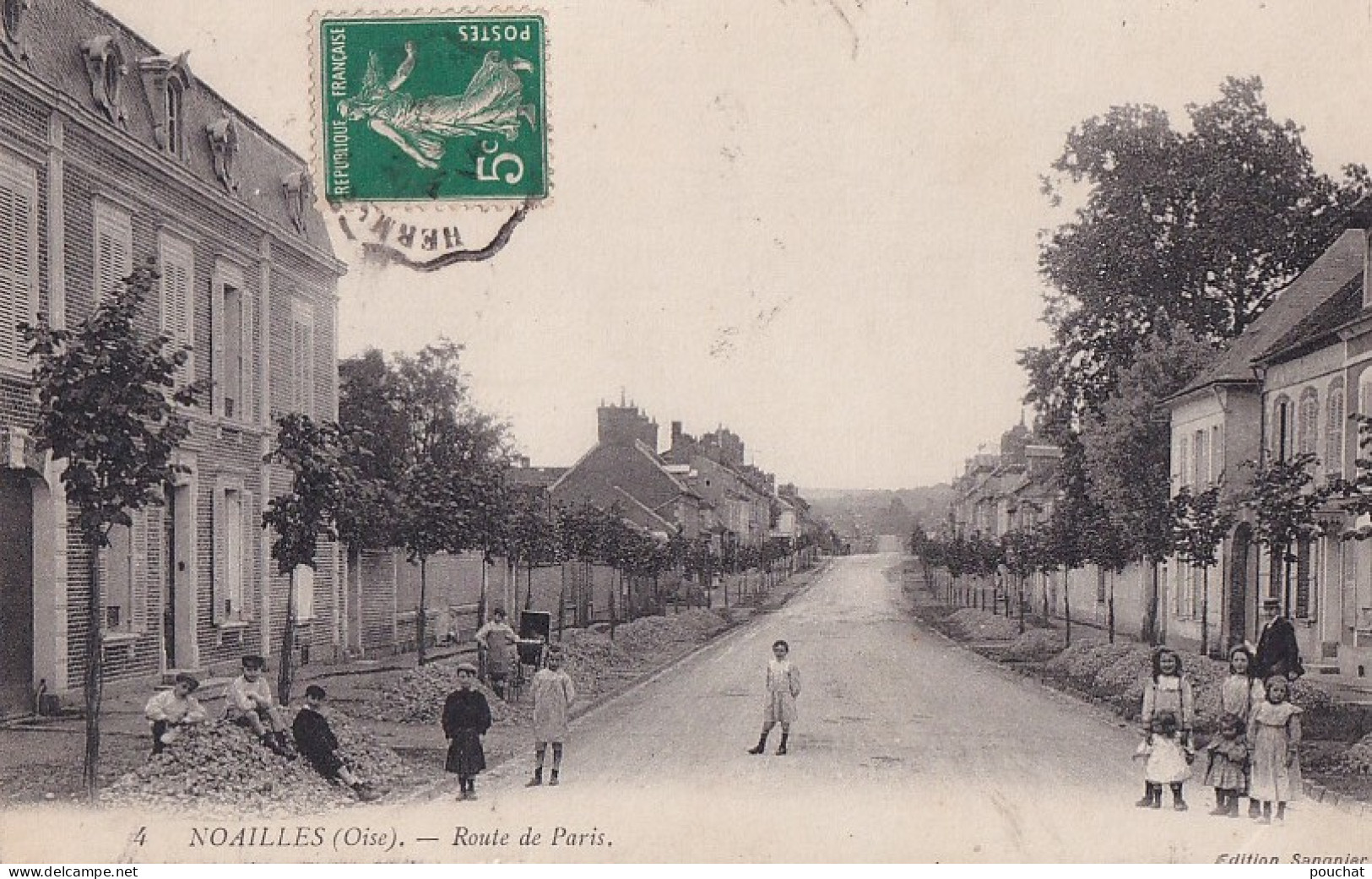 F20-60) NOAILLES (OISE) LA ROUTE DE PARIS - ANIMEE - HABITANTS - ECOLIERS - EN 1914 - Noailles