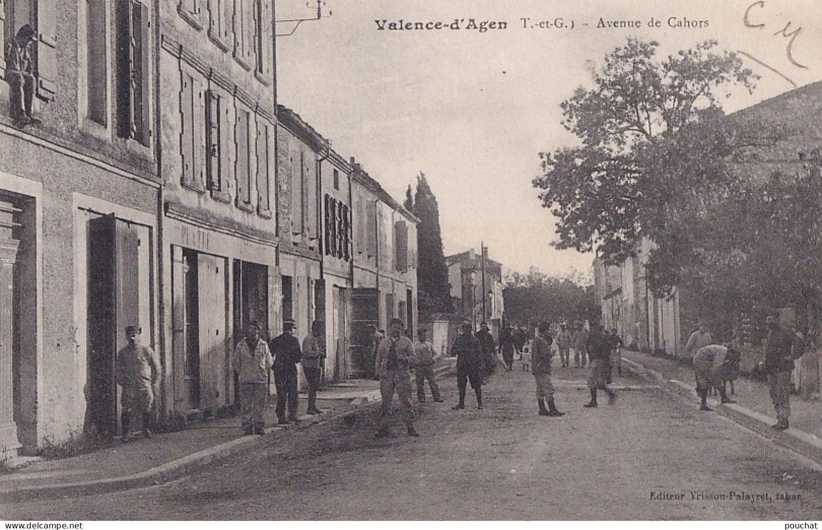  F23-82) VALENCE D 'AGEN (TARN ET GARONNE) AVENUE DE CAHORS - ANIMEE - HABITANTS - MILITAIRES - EN 1916 - ( 2 SCANS )    - Valence