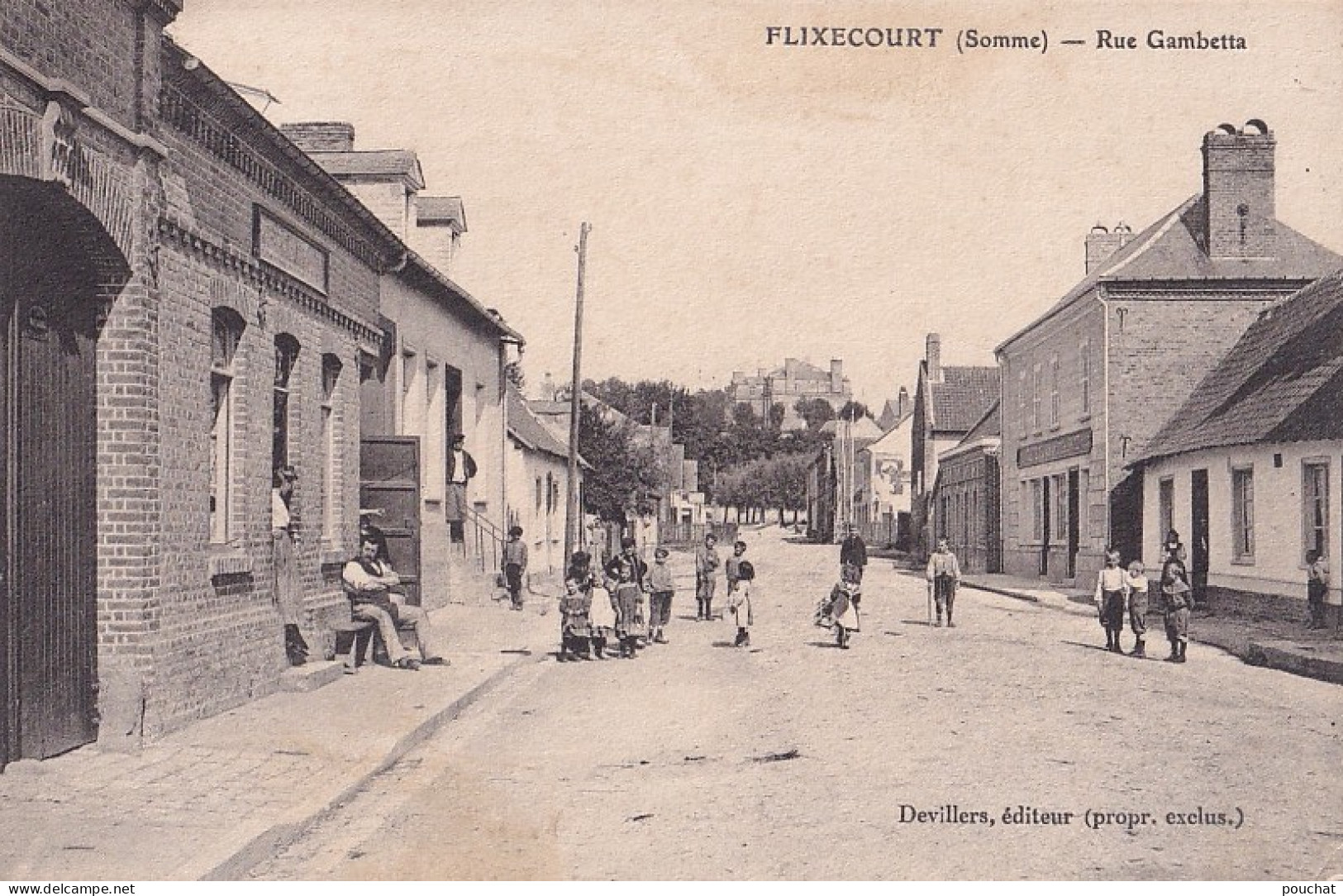  F25-80) FLIXECOURT (SOMME) RUE GAMBETTA -  ANIMEE - HABITANTS  - ( 2 SCANS ) - Flixecourt