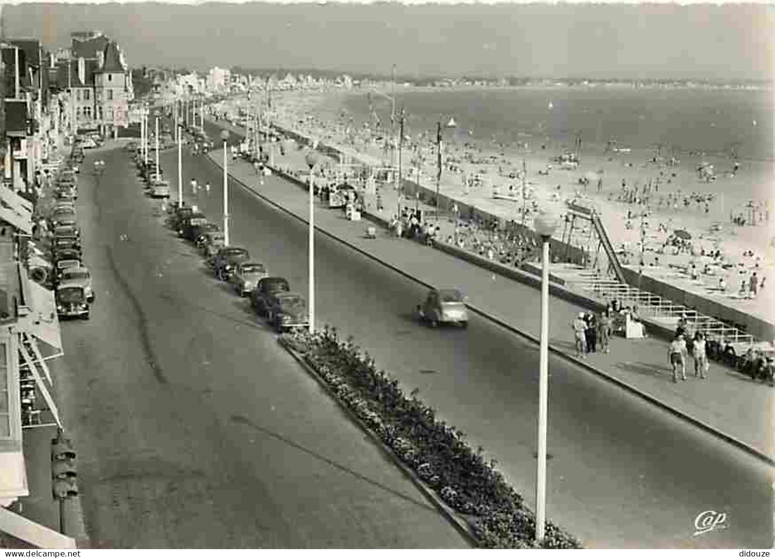 Automobiles - La Baule - Boulevard D'Armor - CPM - Voir Scans Recto-Verso - PKW