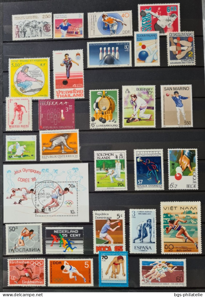 Collection de timbres sur le thème du Sport.