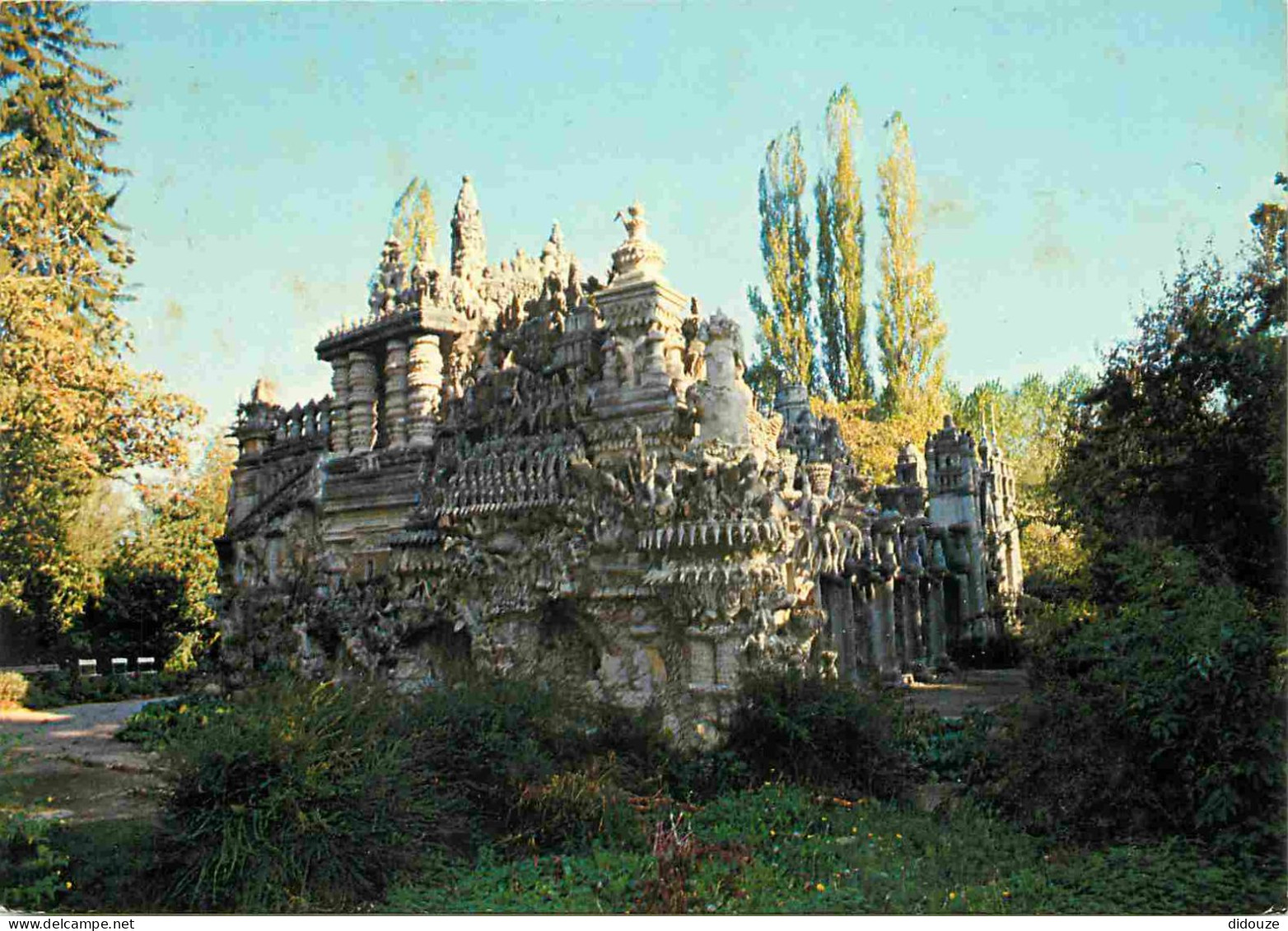 26 - Hauterives -  Le Palais Idéal - Oeuvre Du Facteur Ferdinand Cheval - CPM - Voir Scans Recto-Verso - Hauterives