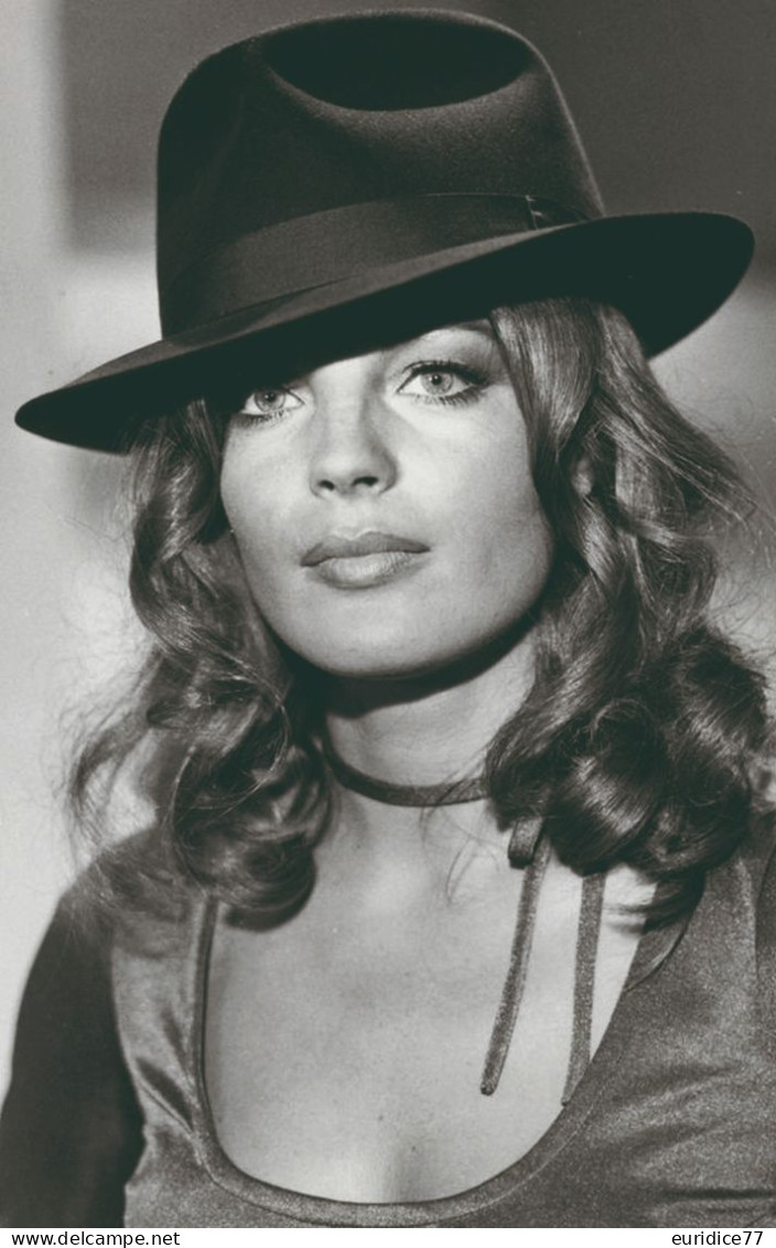 Romy Schneider 6 Photo Postcard - Femmes Célèbres