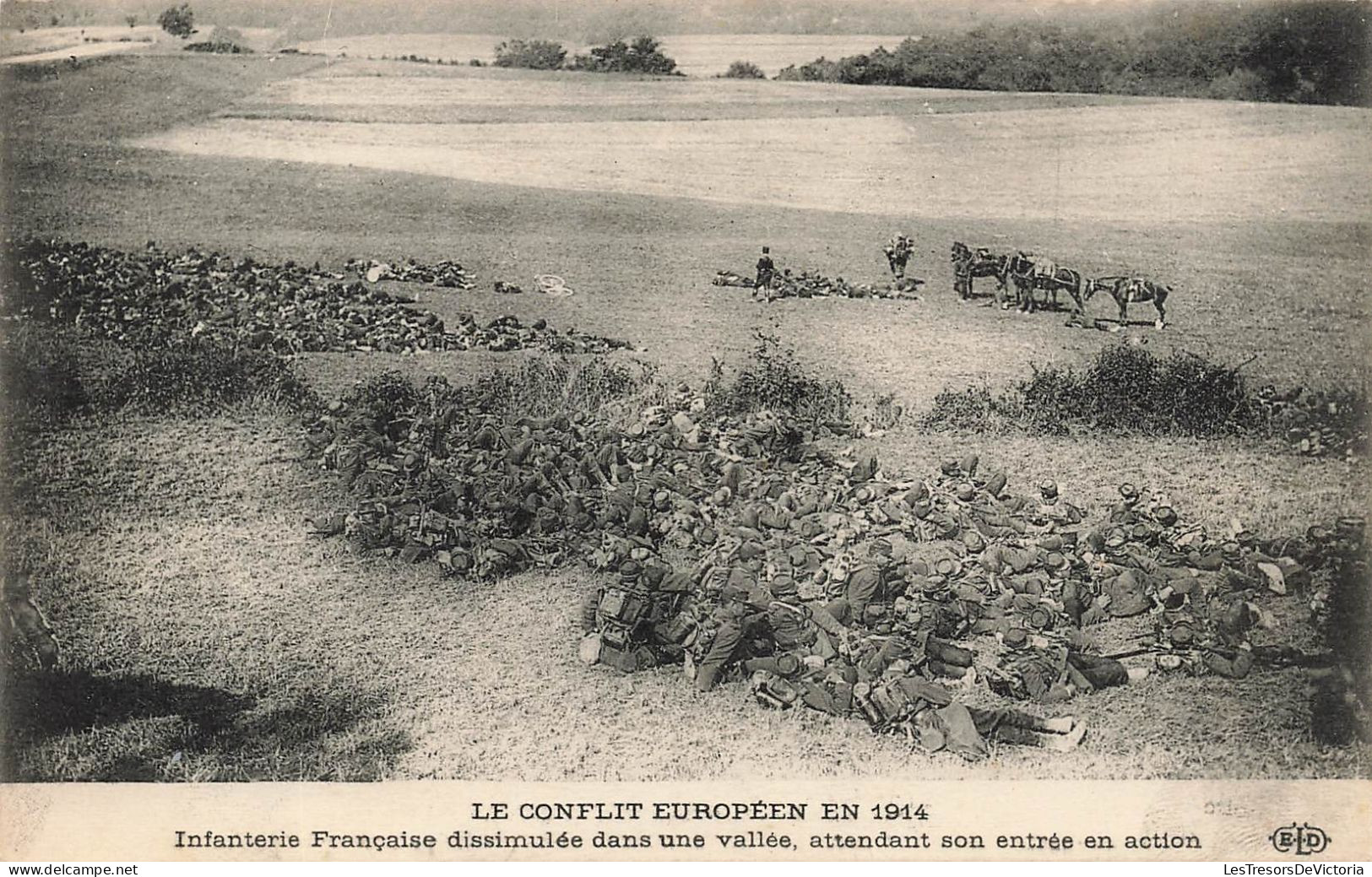 MILITARIA - Conflit Européen En 1914 - Infanterie Française Attendant Son Entrée En Action - Carte Postale Ancienne - Andere & Zonder Classificatie