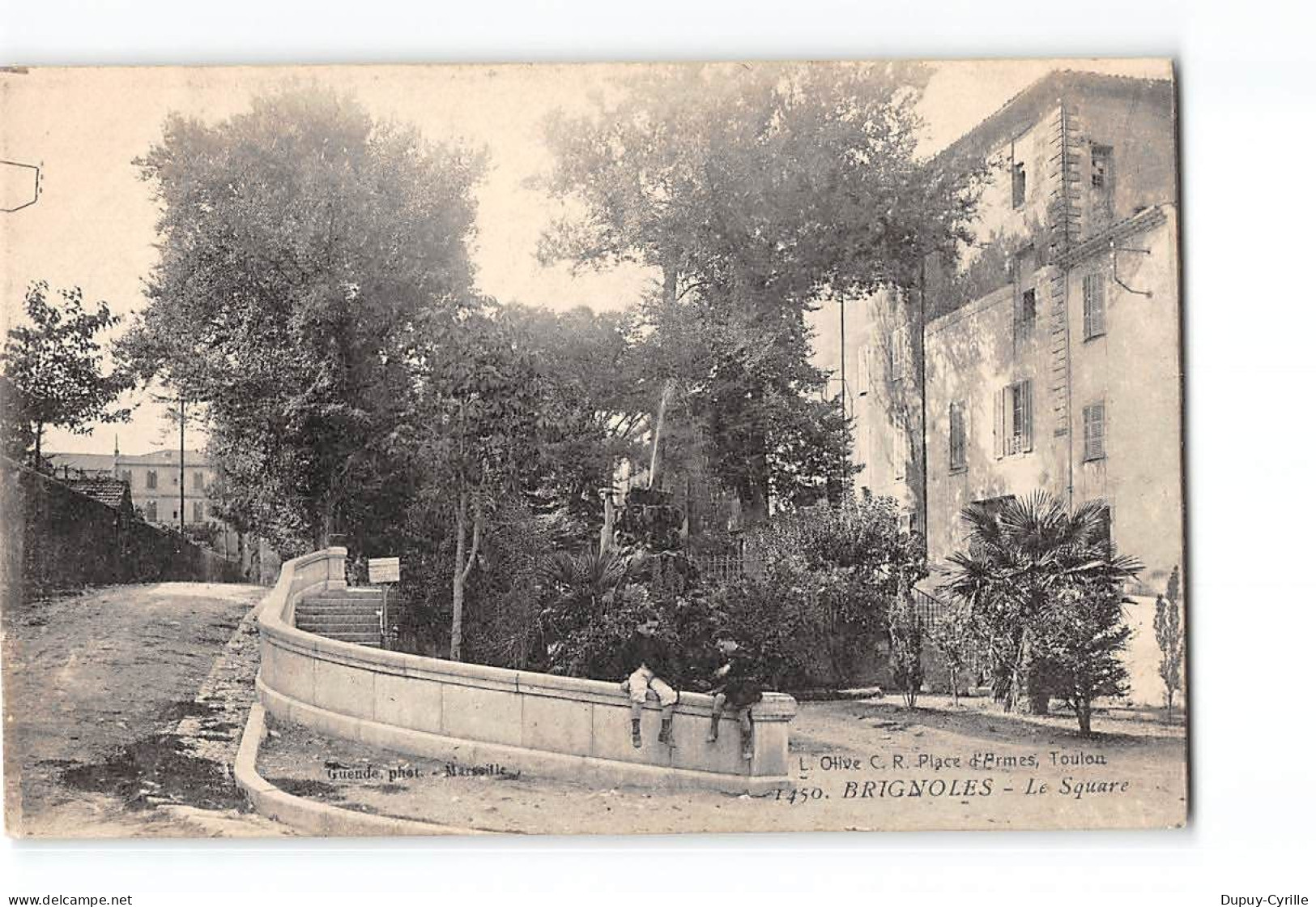 BRIGNOLES - Le Square - Très Bon état - Brignoles