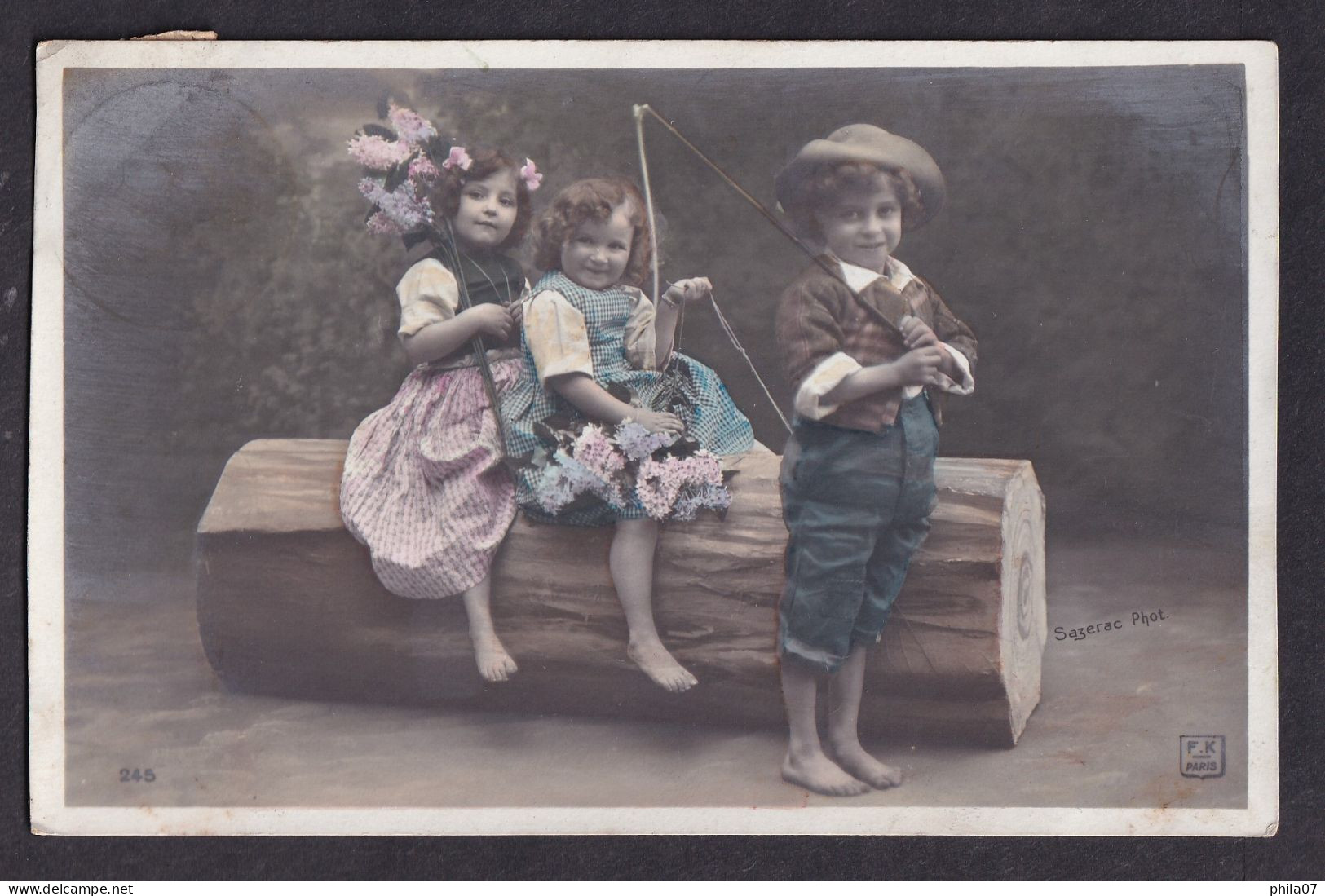 Two Girls And One Boy - Posing / Sazerac Phot - F.K. Paris / Postcard Circulated, 2 Scans - Portraits