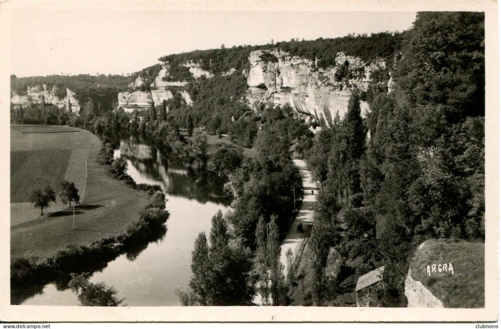 CPSM - LES EYZIES - FLAISES DE LAUGERIE-HAUTE - Les Eyzies