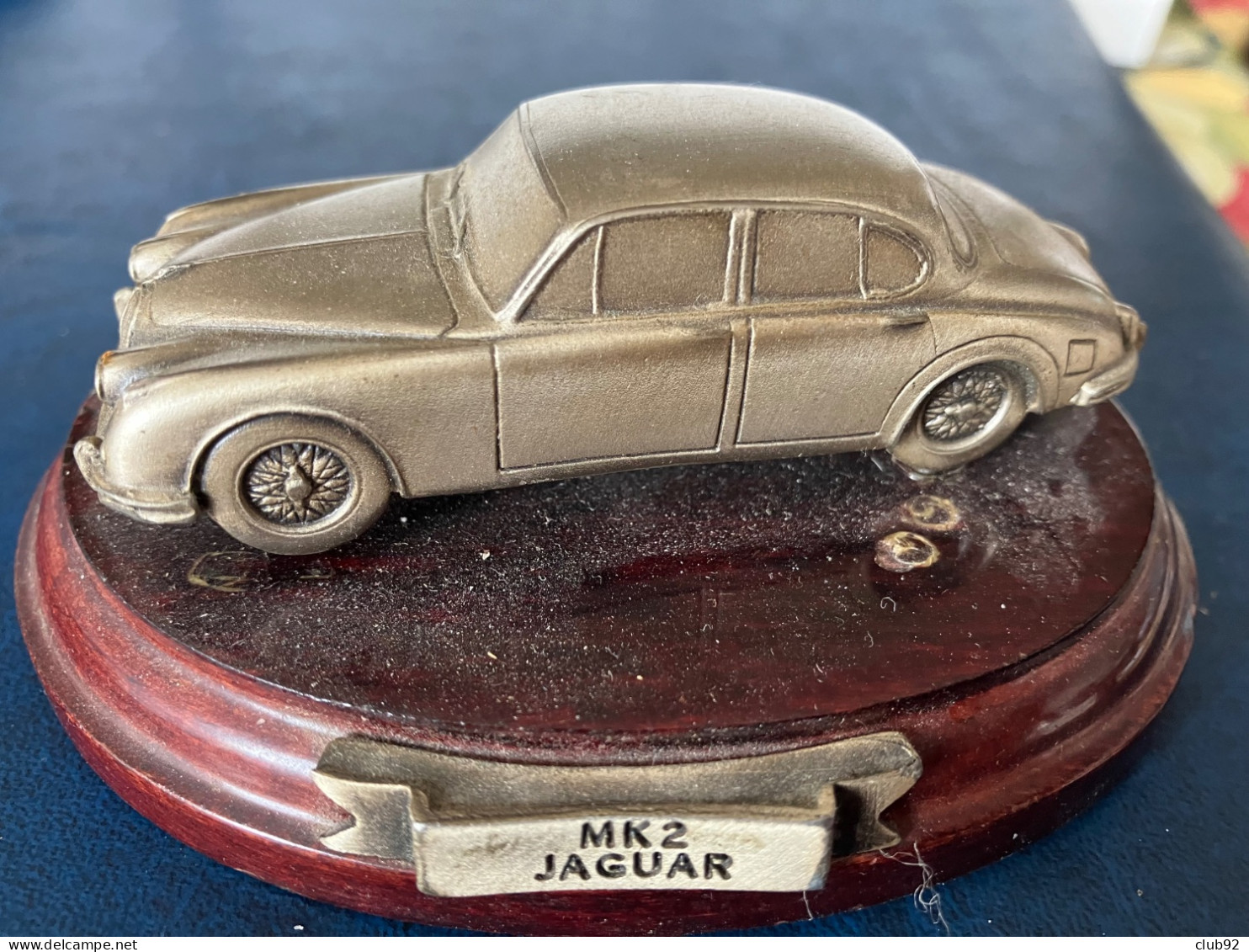 EXEMPLAIRE NEUF !!! La  MK2 JAGUAR Est Une Voiture De Sport Des Années 1950 Produite Par La Marque Suivant La MK1  La Ja - Collectors & Unusuals - All Brands