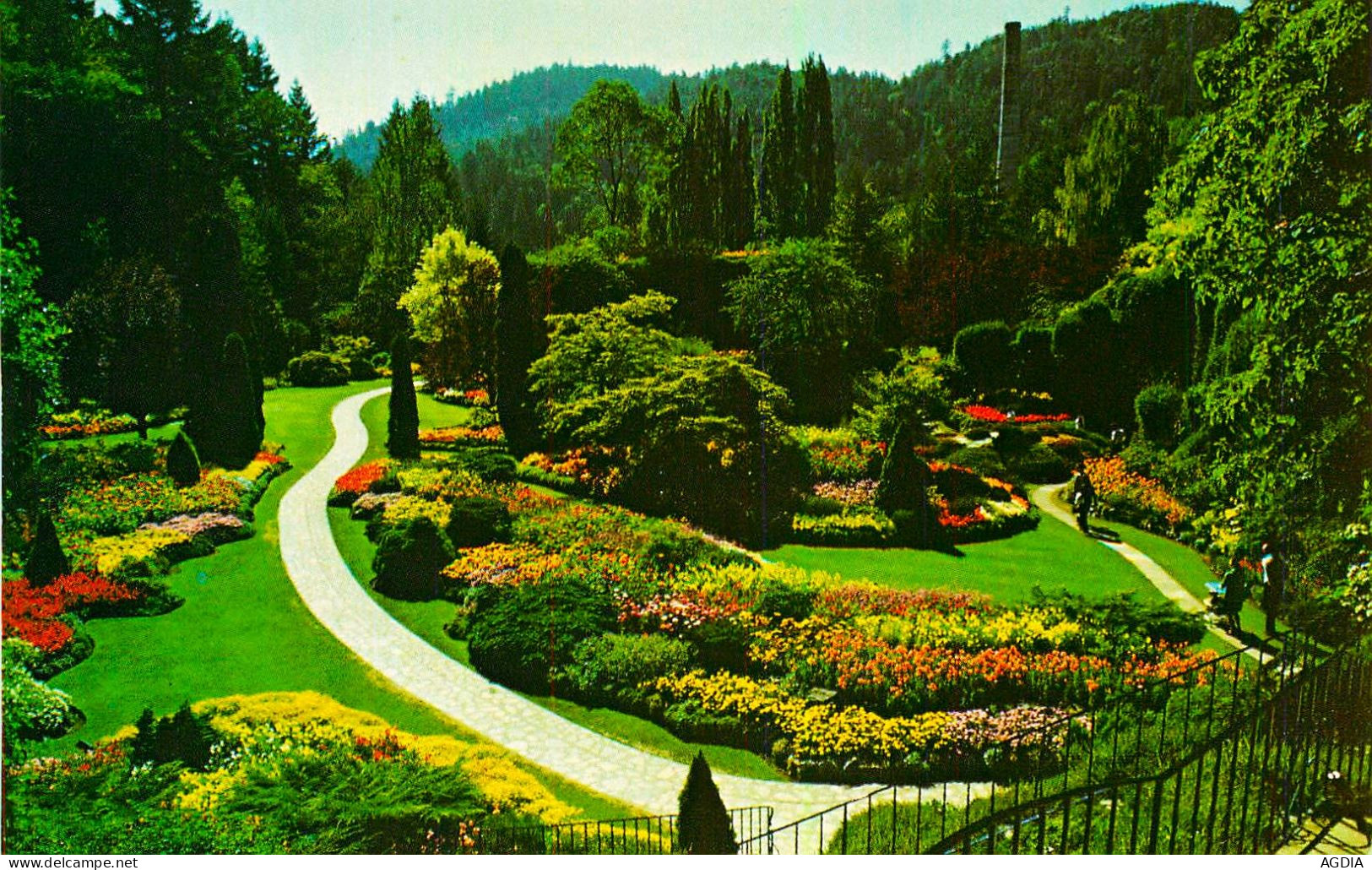 THE BUTCHART GARDENS,VICTORIA ,B.C. - CANADA - LOT DE 14 CARTES POSTALES - FLEURS -