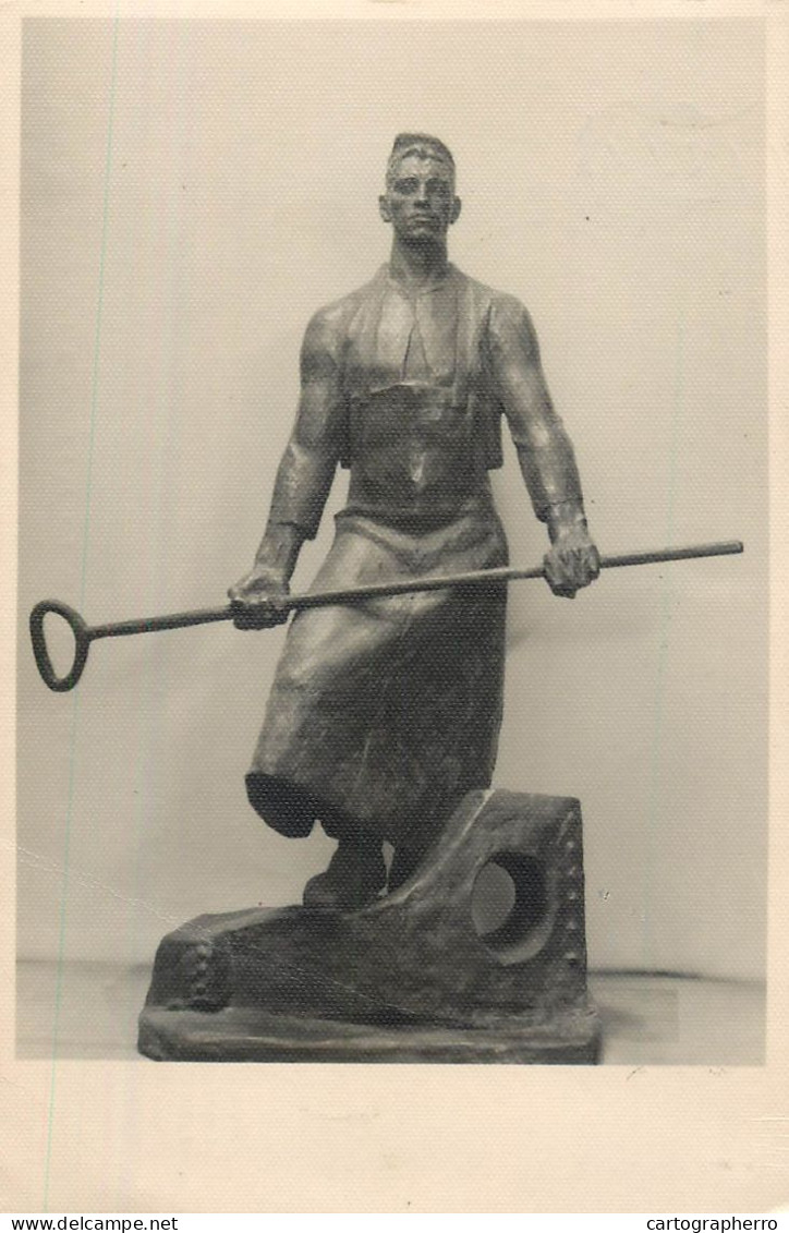 Soviet Postcard Statue Sculpture - Sculture