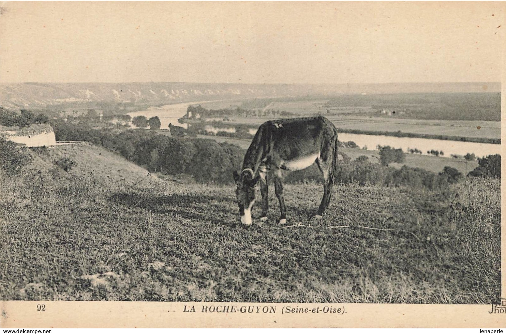 D4998 La Roche Guyon - La Roche Guyon