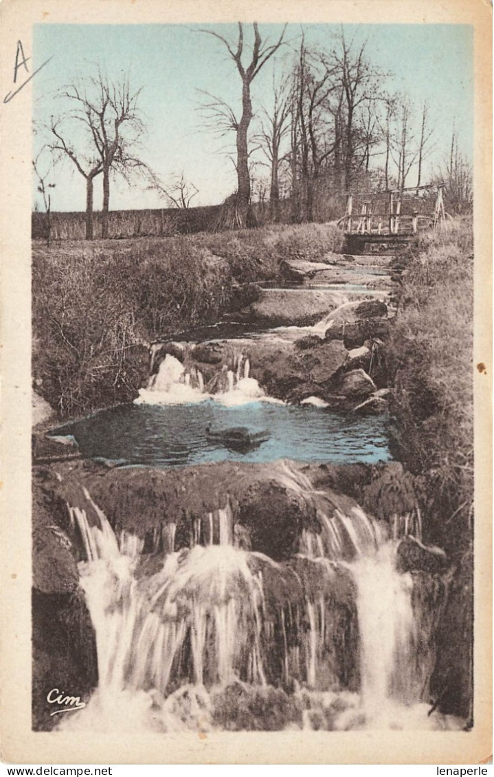 D5003 Luzarches Cascades Du Moulin - Luzarches