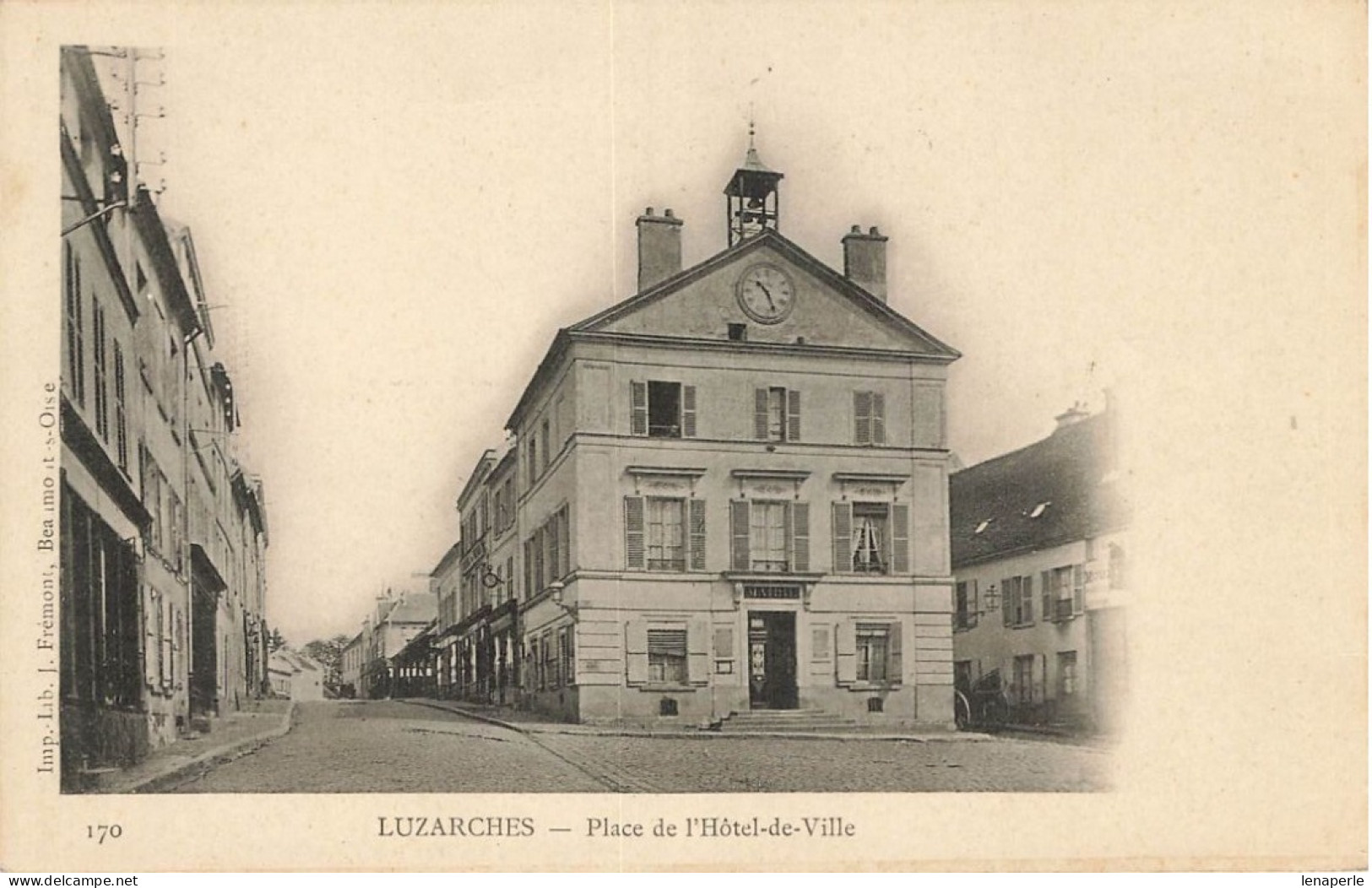 D5015 Luzarches Place De L'hôtel De Ville - Luzarches