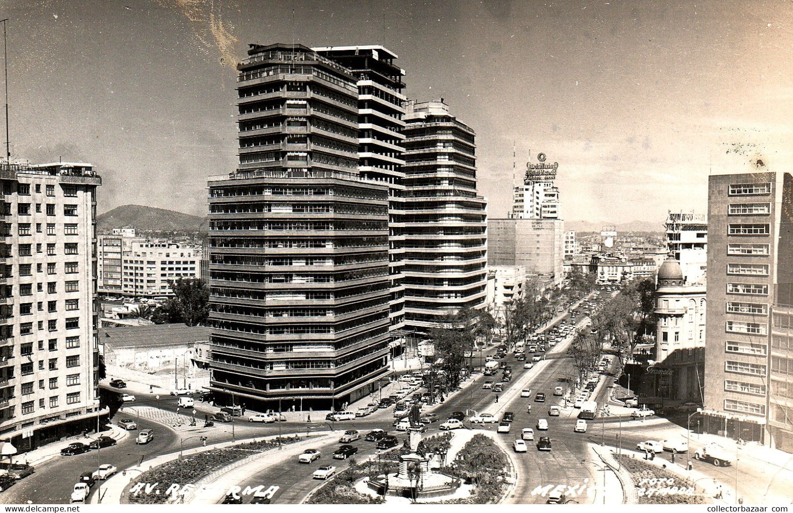 Mexico Avenida REforma Ca 1940 Architecture RPPC - Mexiko