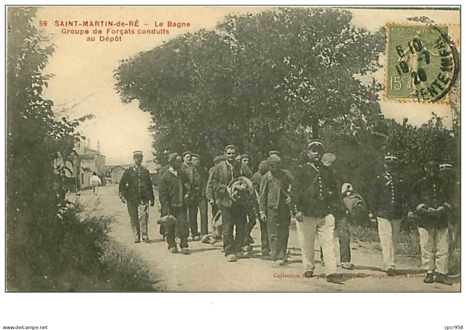17.SAINT-MARTIN- DE- RE.n°159.LE BAGNE.GROUPE DE FORCATS CONDUITS AU DEPOT - Saint-Martin-de-Ré