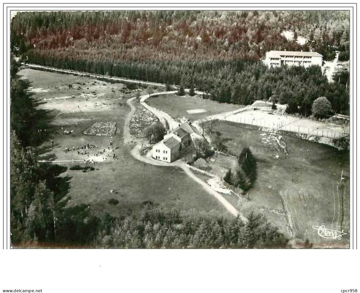 43.LE CHAMBON SUR LIGNON.STATION ESTIVALE.LE COLLEGE CEVENOL ET QUARTIER DE LUQUET.VUE AERIENNE.CPSM - Le Chambon-sur-Lignon