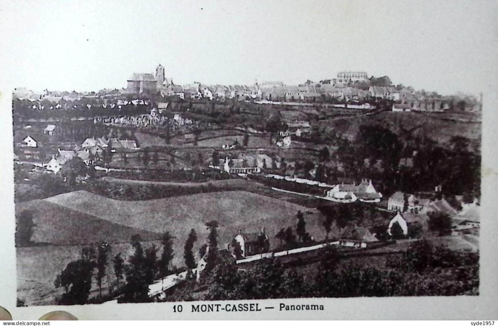 Mont-CAssel carnet de 10 vues (il en reste 7)