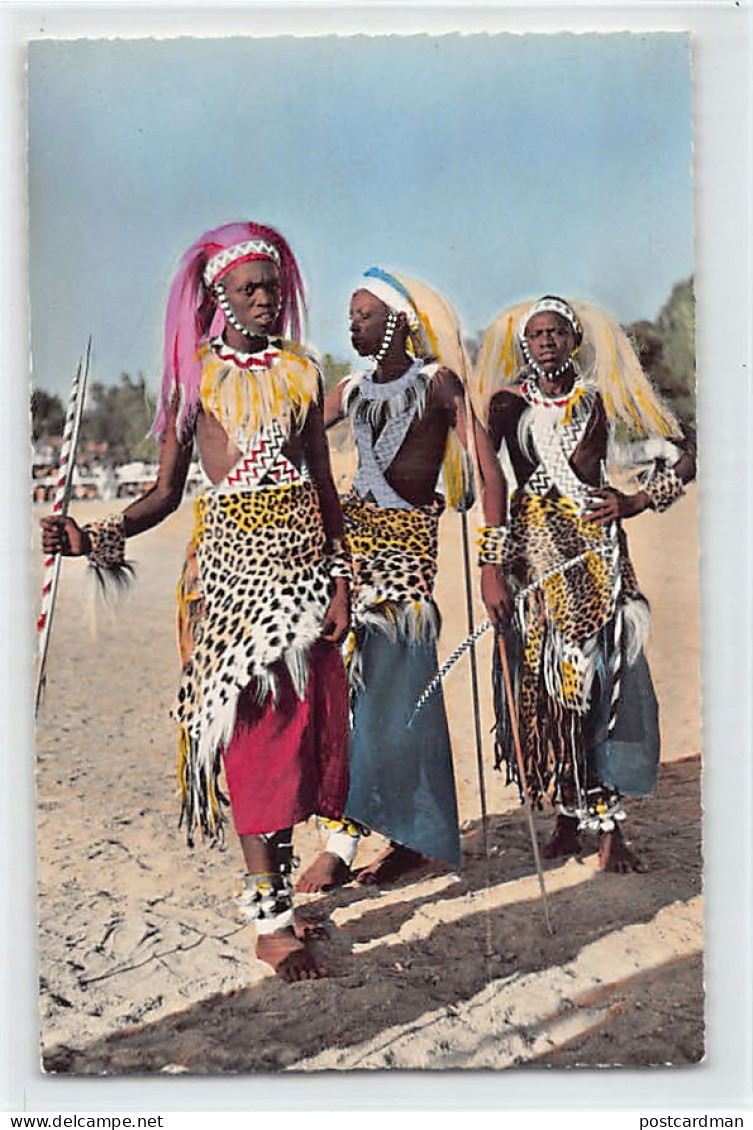 Ruanda-Urundi - Danseurs Watutsis - Ed. Hoa-Qui 2300 - Ruanda-Urundi