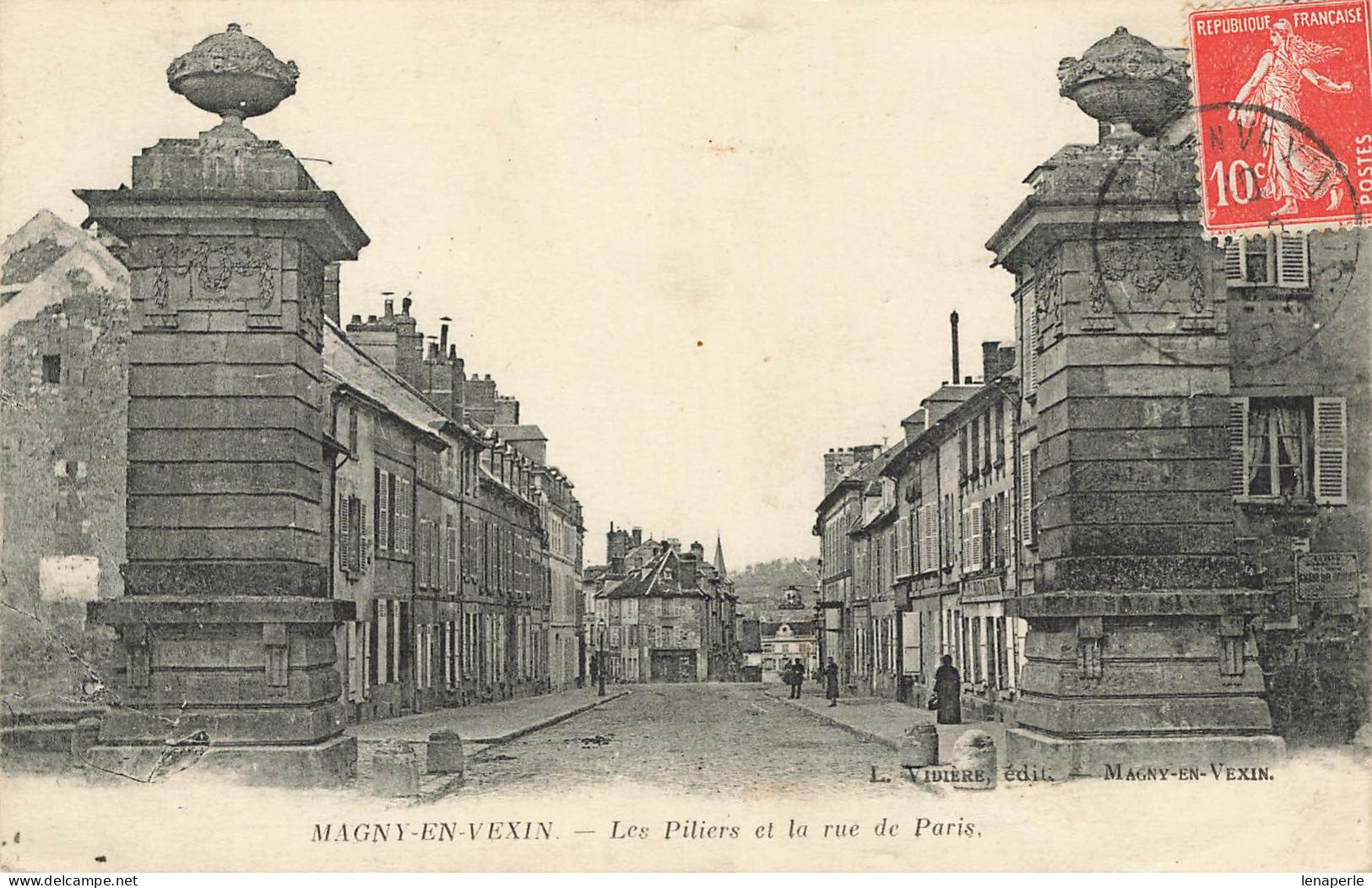 D5104 Magny En Vexin Les Piliers Et La Rue De Paris - Magny En Vexin