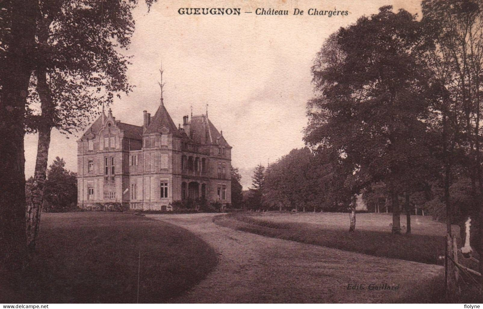 Gueugnon - Le Château De Chargères - Gueugnon