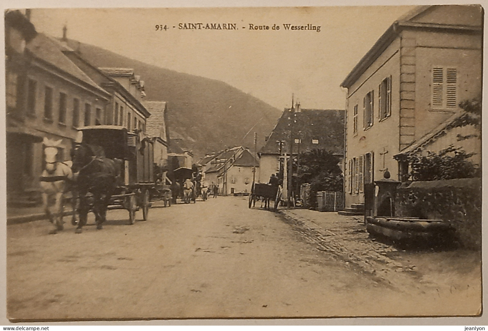 SAINT AMARIN (68 Haut Rhin) - Route De Wesserling / Caleche Cheval - Animée - Saint Amarin