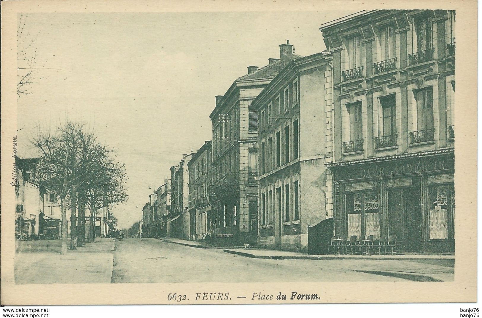 Feurs (42) - Place Du Forum - Feurs